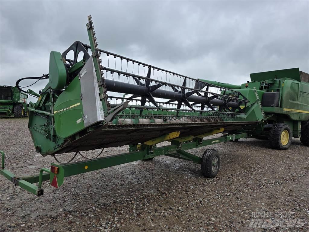 John Deere T670 Biçerdöverler