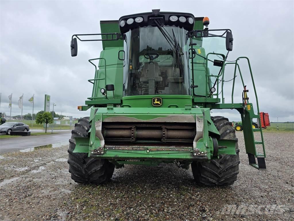 John Deere T670 Biçerdöverler