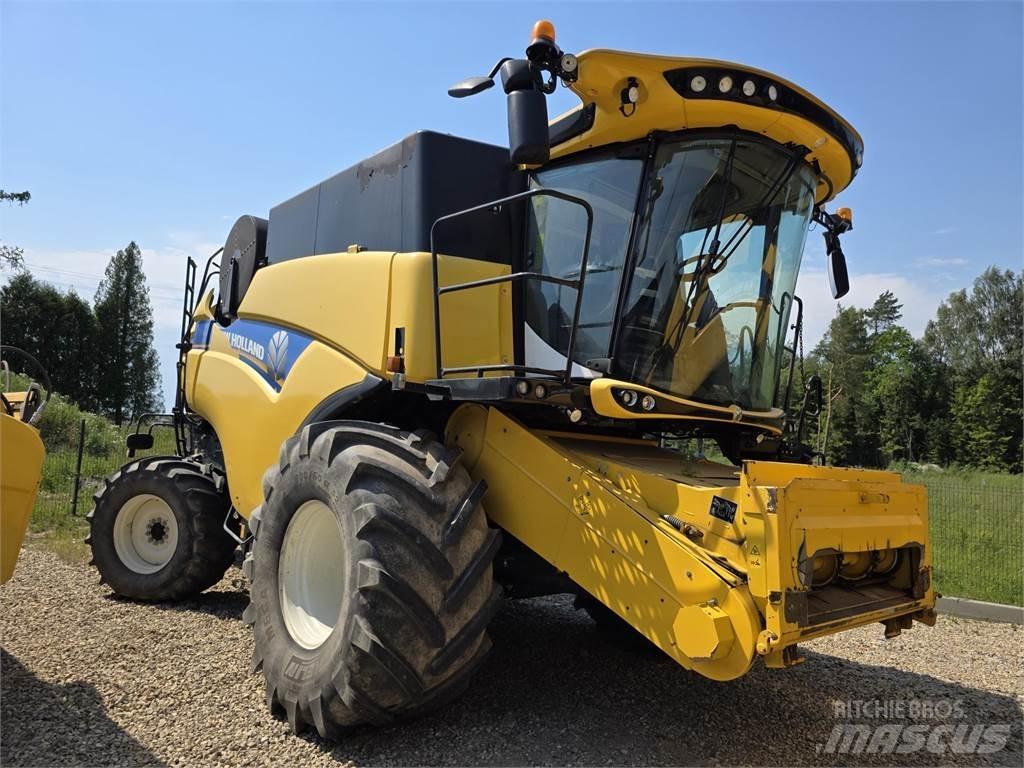 New Holland CX8.85 Biçerdöverler