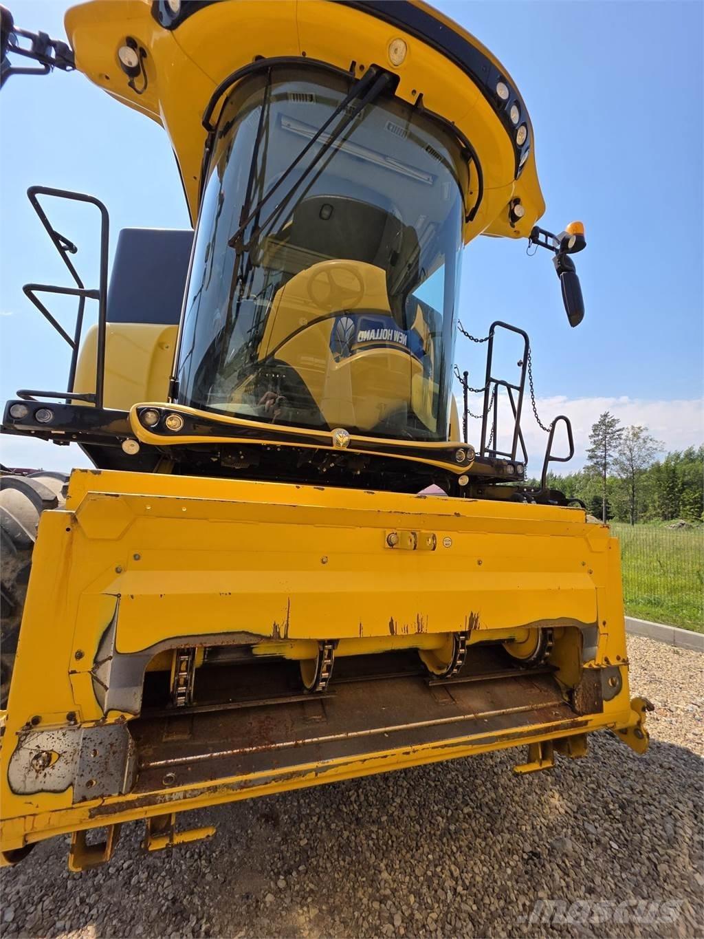 New Holland CX8.85 Biçerdöverler