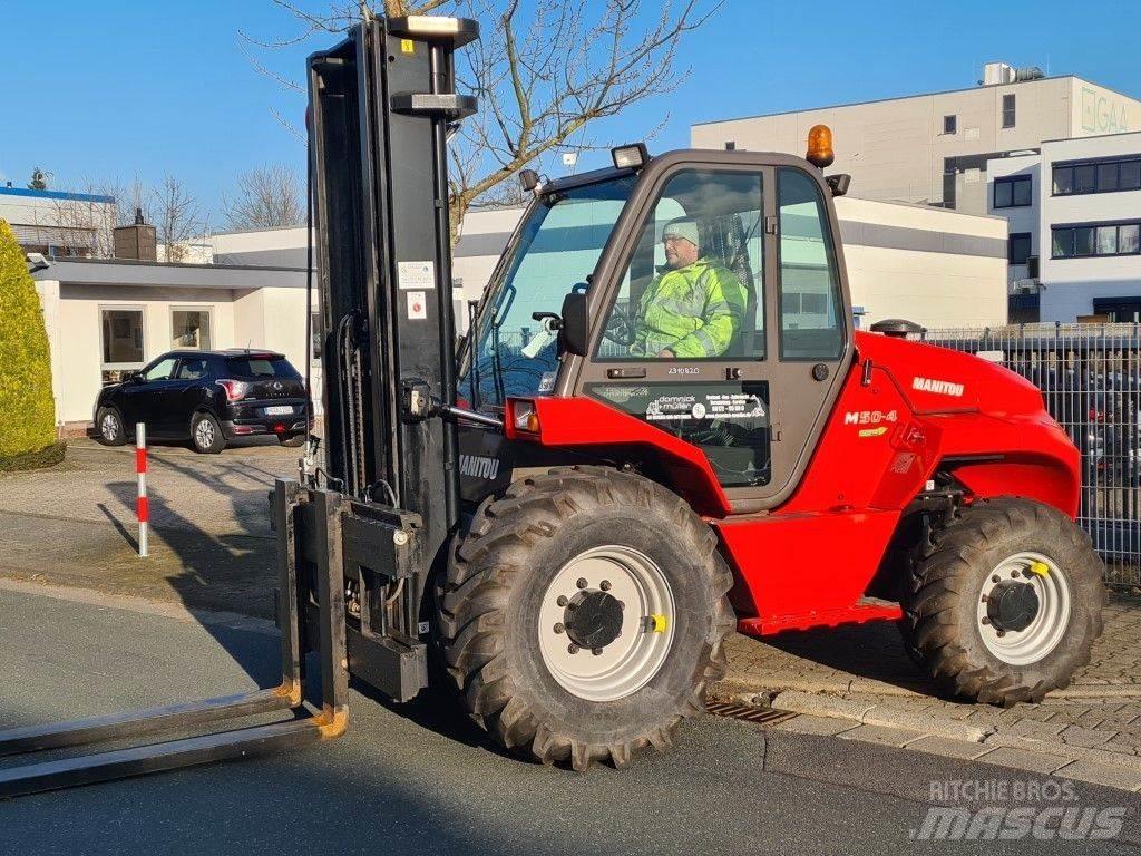Manitou M50.4 Arazi tipi forklift