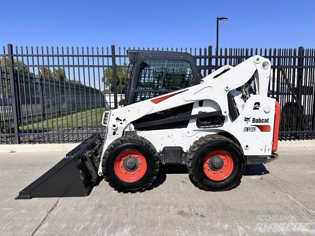 Bobcat S740 Skid steer loderler
