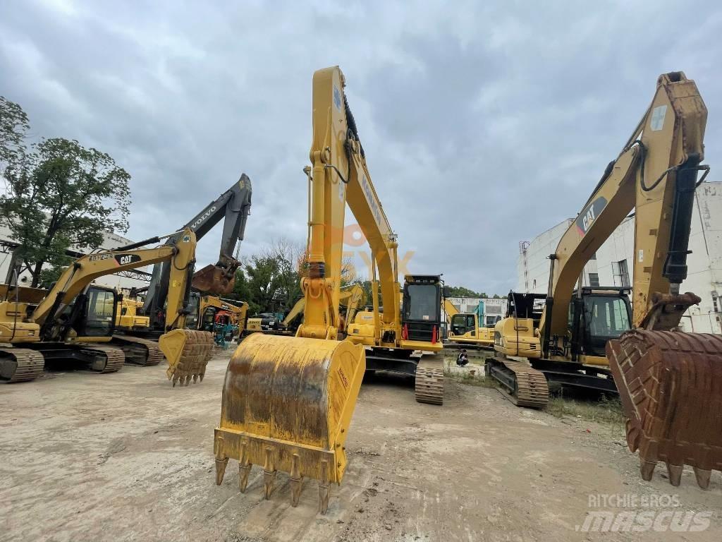 Komatsu PC 220 Paletli ekskavatörler
