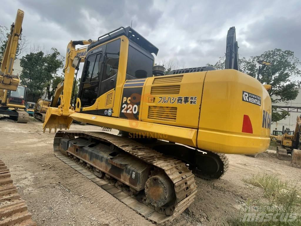 Komatsu PC 220 Paletli ekskavatörler