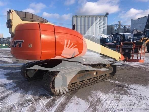 JLG 600SC Teleskopik personel platformları