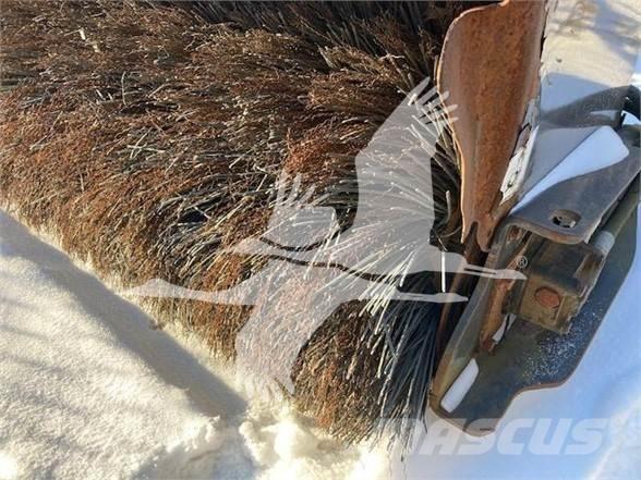 Sweepster QC 8 Cadde süpürücüler