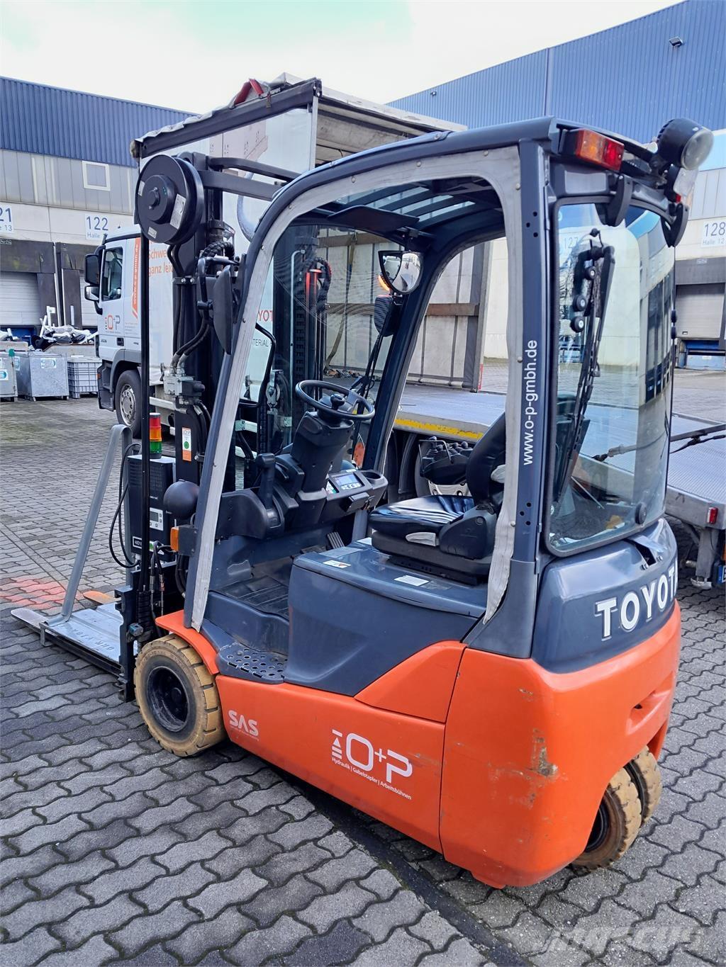 Toyota 8FBEKT18 Elektrikli forkliftler