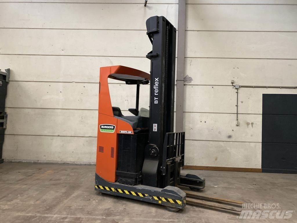 BT RRE140 Reach truck - depo içi istif araçları