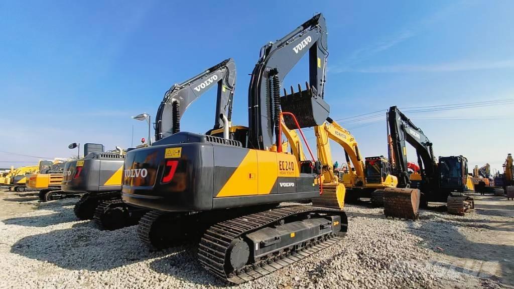 Volvo EC 240 Paletli ekskavatörler