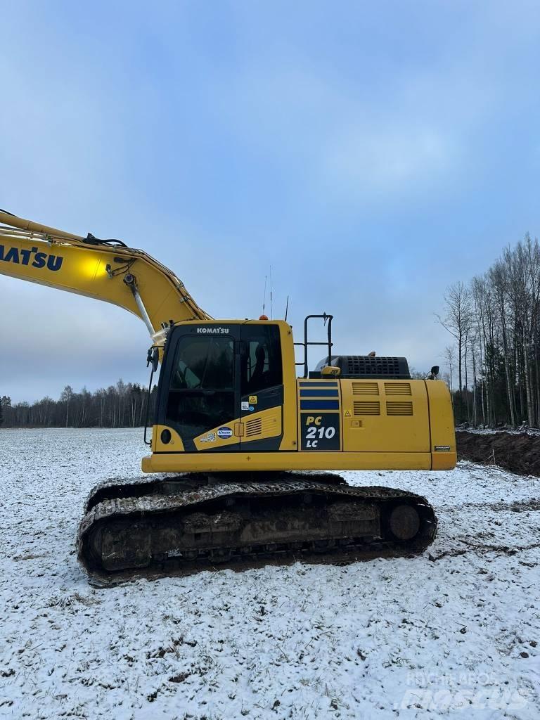 Komatsu PC210LC-11 Paletli ekskavatörler