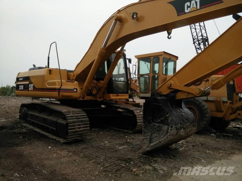 CAT 325 B L Paletli ekskavatörler
