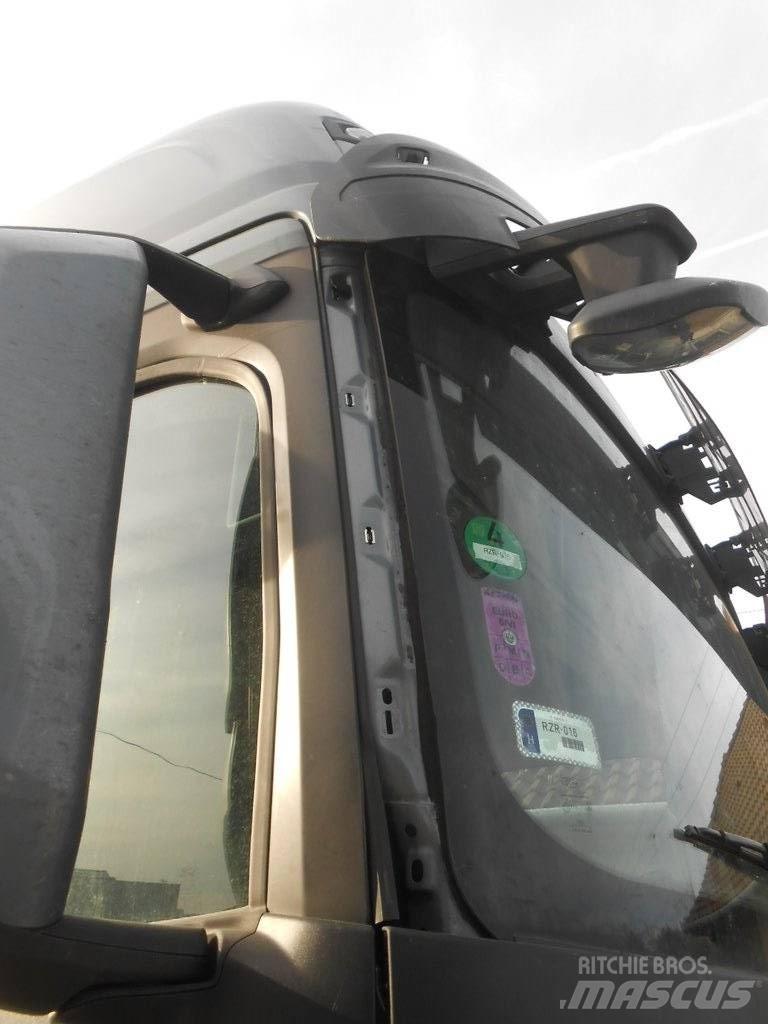 Ford F-MAX 4x2 MEGA Çekiciler