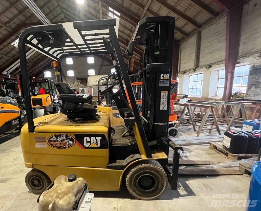 CAT EP 25 Elektrikli forkliftler