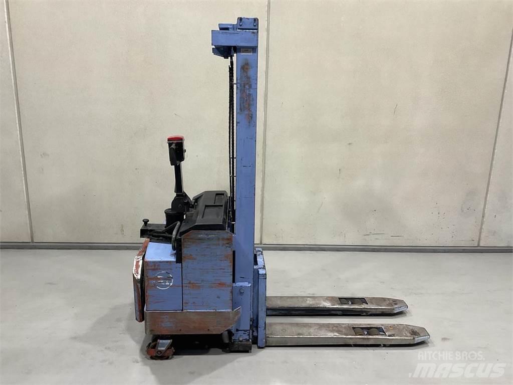 BT LSV 1250 E Akülü depo ekipmanları