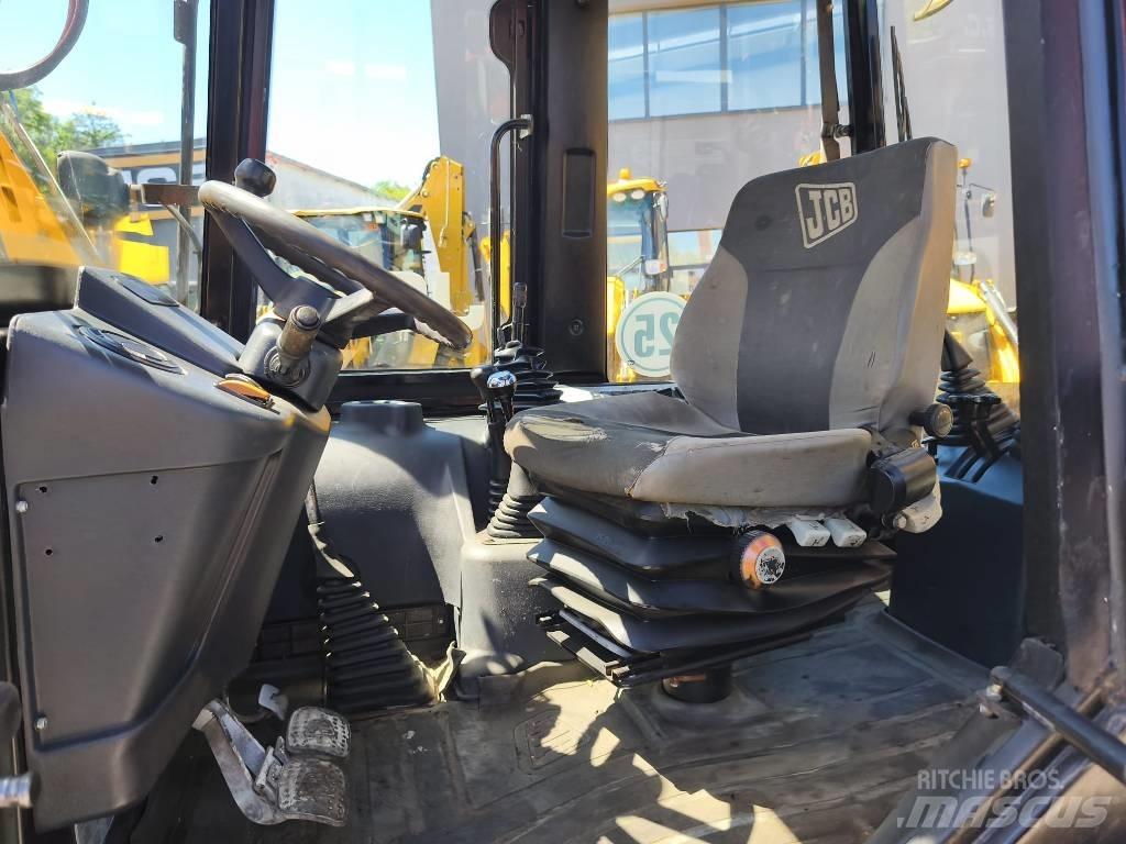 JCB 2 CX Kazıcı yükleyiciler - beko loder