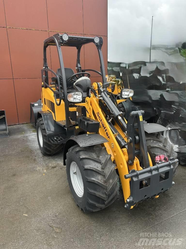 Schäffer 2445S Skid steer loderler