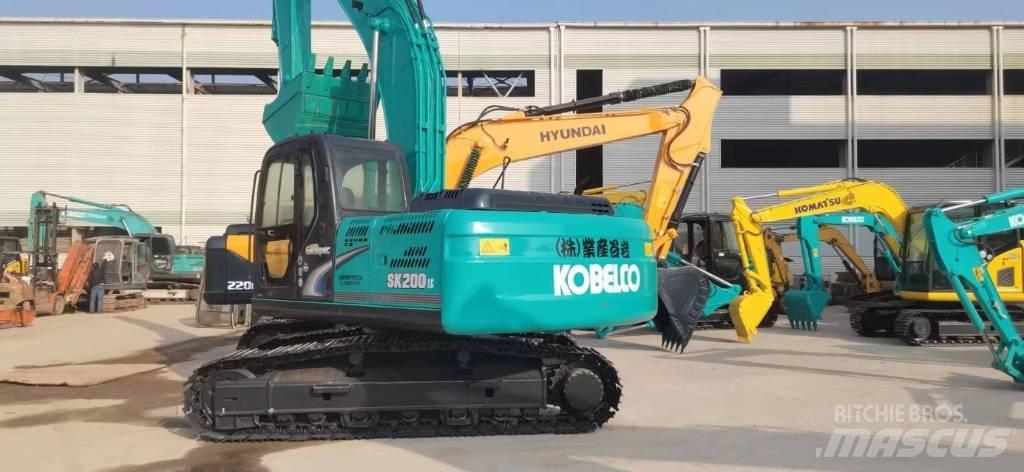 Kobelco SK 200 Paletli ekskavatörler