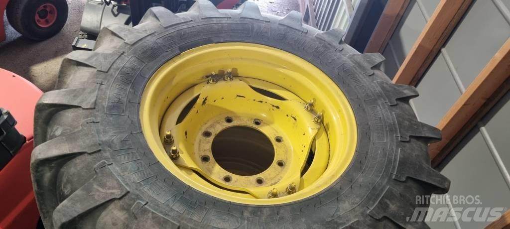 Michelin 14.9R24 Tekerlekler