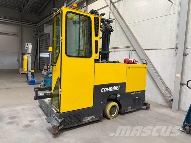 Combilift C3000STE 4 yönlü reach truck