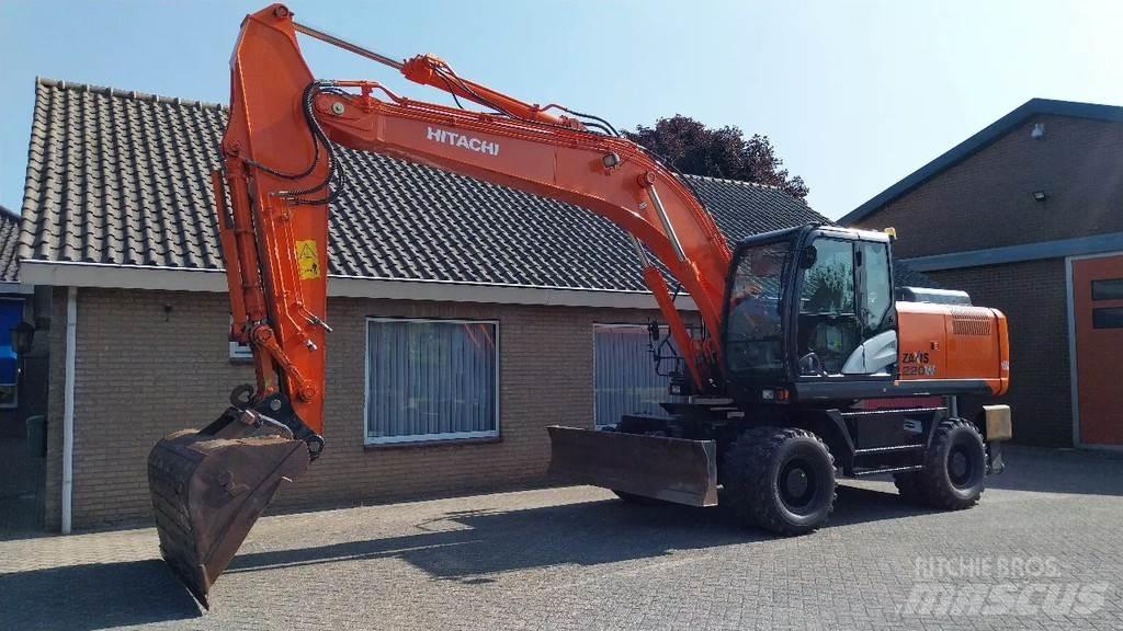 Hitachi ZX220W-5B Lastik tekerli ekskavatörler