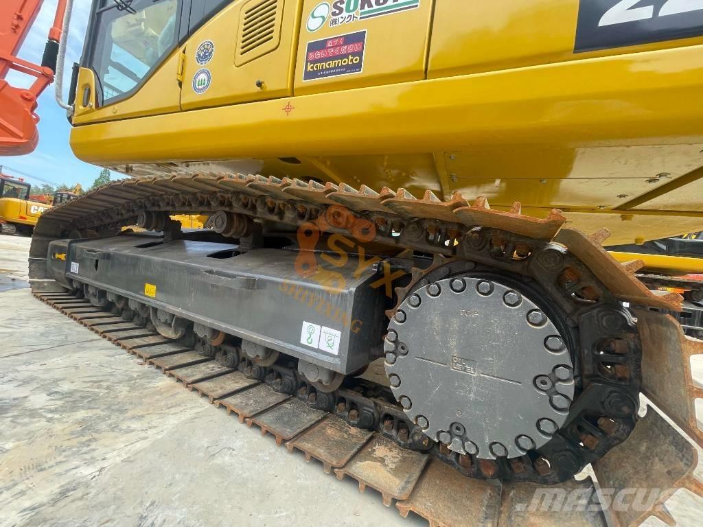 Komatsu PC 220-7 Paletli ekskavatörler