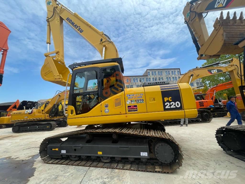 Komatsu PC 220-7 Paletli ekskavatörler