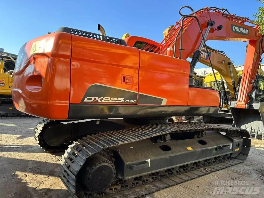 Doosan DX 225 LC Mini ekskavatörler, 7 tona dek
