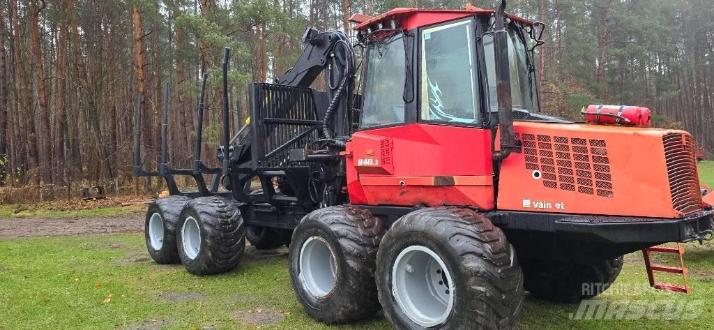 Valmet 840.3 Tomruk yükleyici traktörler