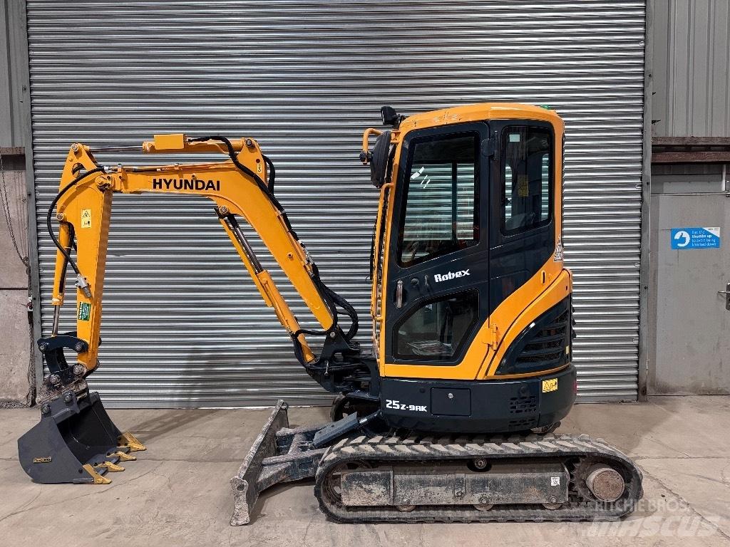 Hyundai R25Z-9 AK Mini ekskavatörler, 7 tona dek
