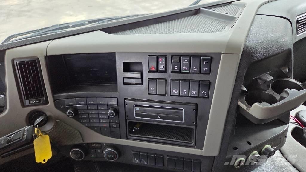 Volvo FM460 6X2*4 Vinçli kamyonlar
