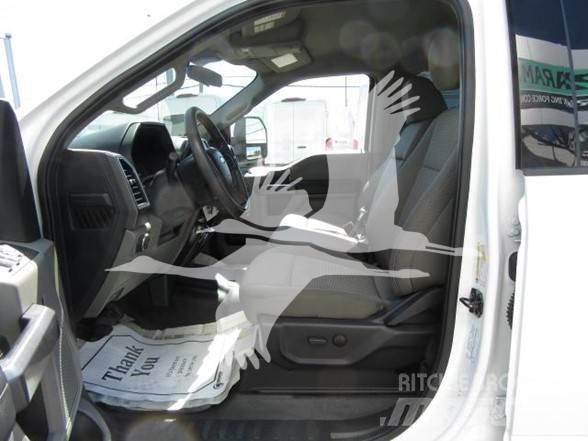 Ford F350 Diger