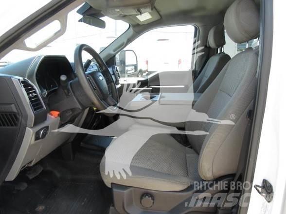 Ford F550 Flatbed kamyonlar
