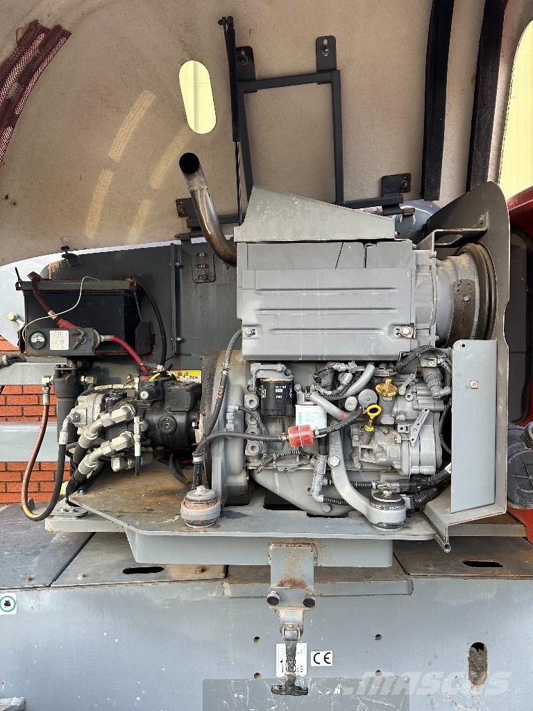 SkyJack SJ 46 AJ Körüklü personel platformları