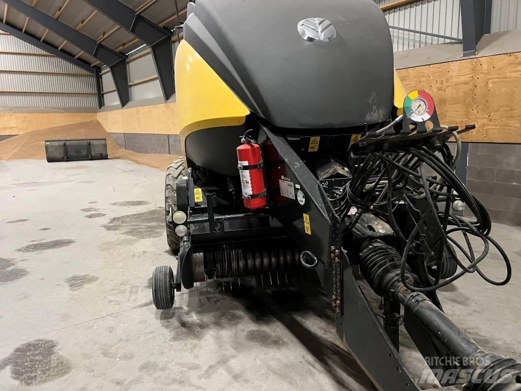 New Holland BB 890 Küp balya makinalari