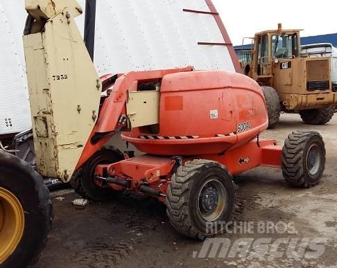JLG AJ 600 Kompakt kendinden tahrikli personel platformları