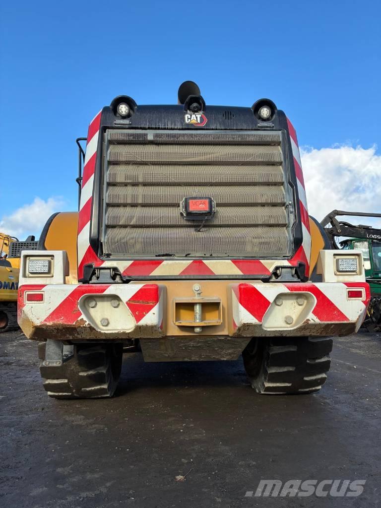 CAT 966 Tekerlekli yükleyiciler