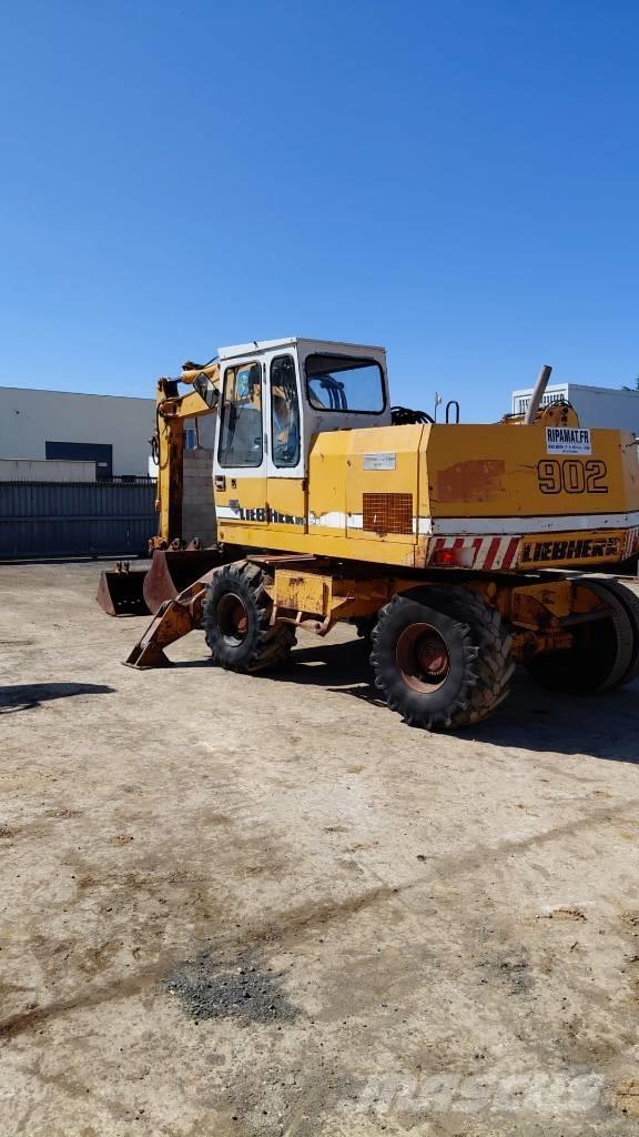 Liebherr A 902 Lastik tekerli ekskavatörler