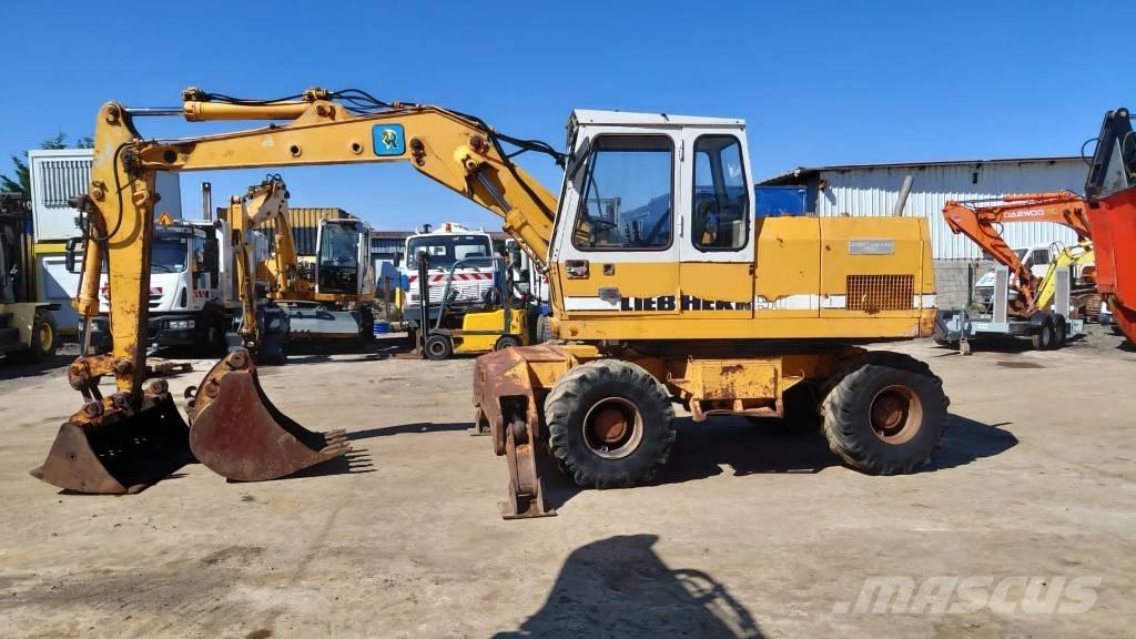 Liebherr A 902 Lastik tekerli ekskavatörler