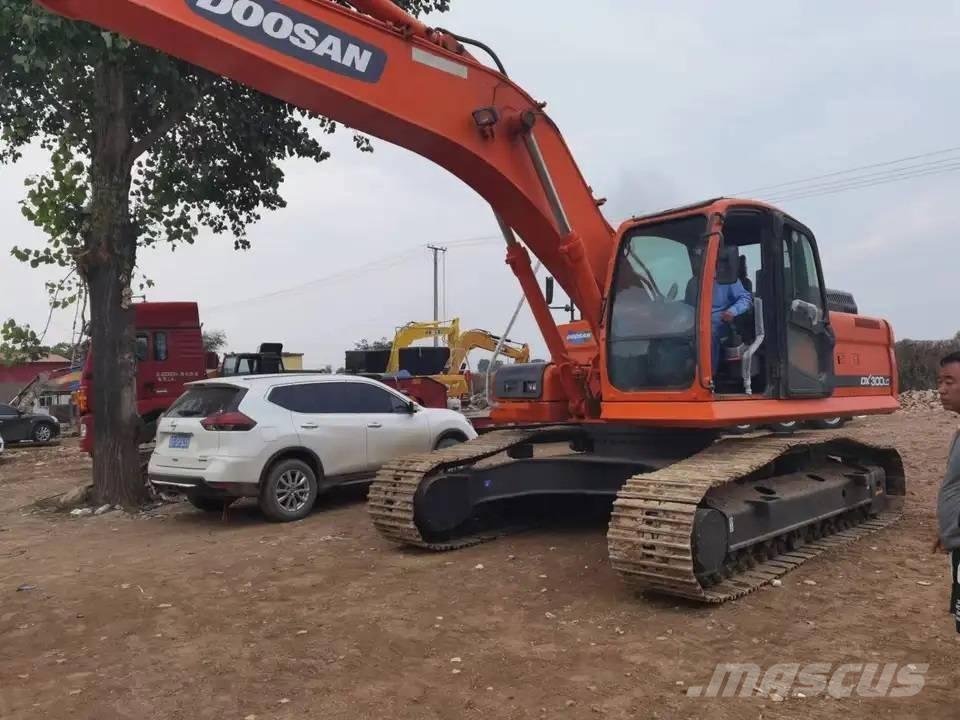 Doosan DX300LC Paletli ekskavatörler
