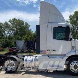 Volvo VNL 64T200 Çekiciler
