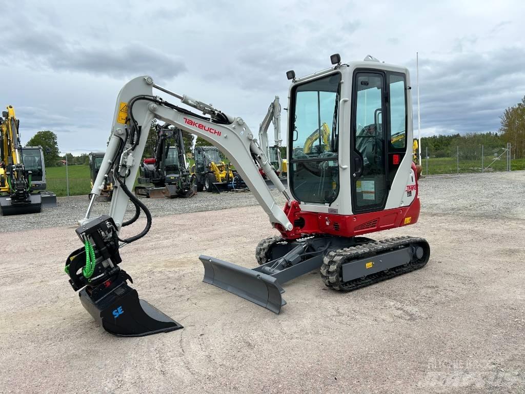 Takeuchi TB320 Mini ekskavatörler, 7 tona dek