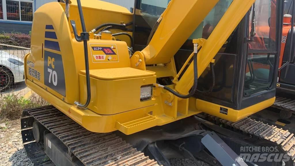 Komatsu PC 70 Paletli ekskavatörler