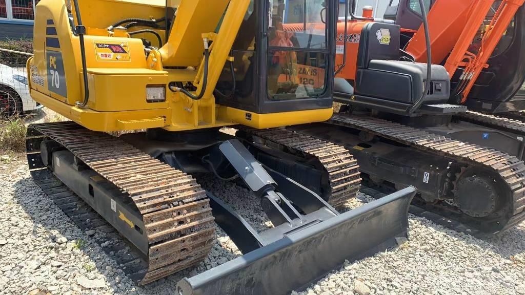 Komatsu PC 70 Paletli ekskavatörler