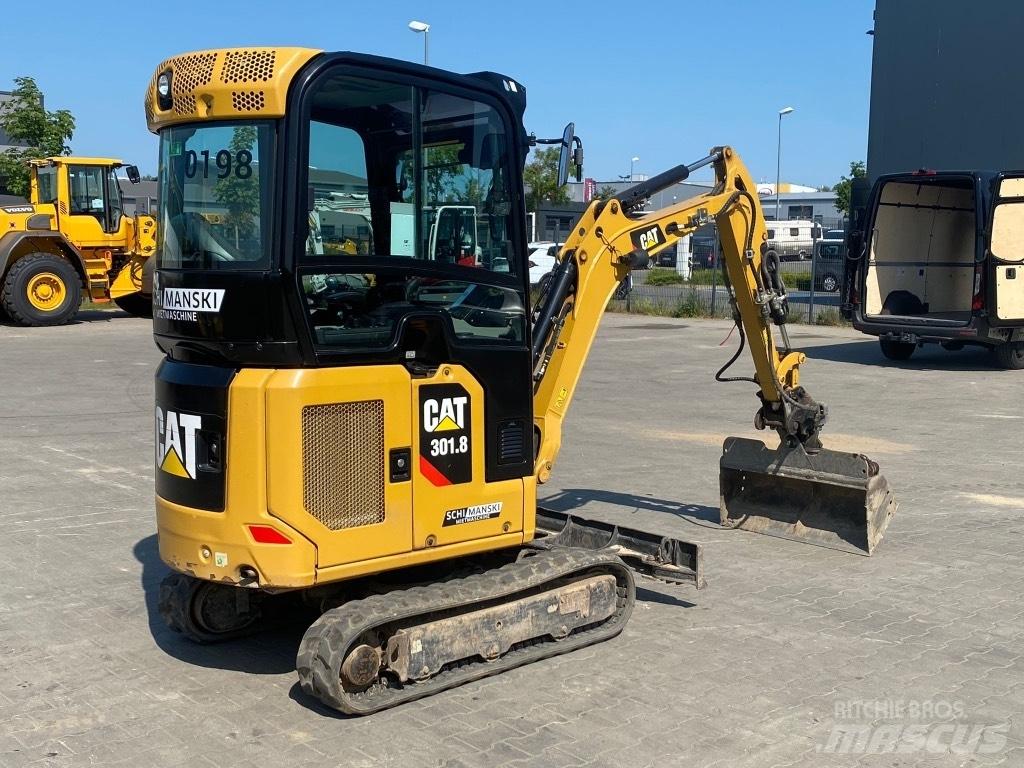 CAT 301.8 Mini ekskavatörler, 7 tona dek