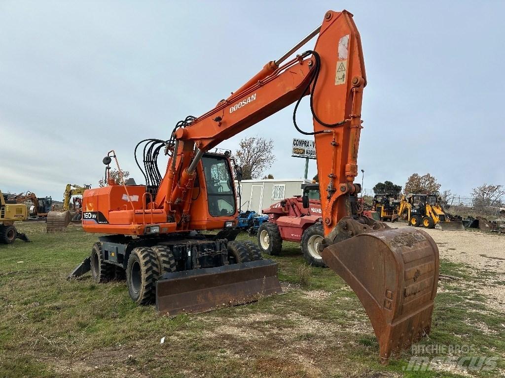 Doosan Solar 160 W V Lastik tekerli ekskavatörler
