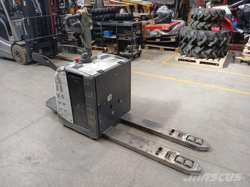 UniCarriers PLP 200 Düsük seviye platformu