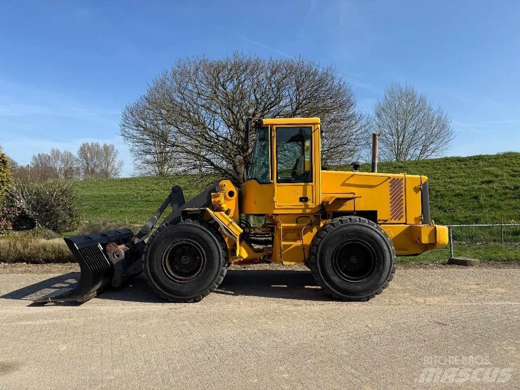 Volvo L70D Tekerlekli yükleyiciler