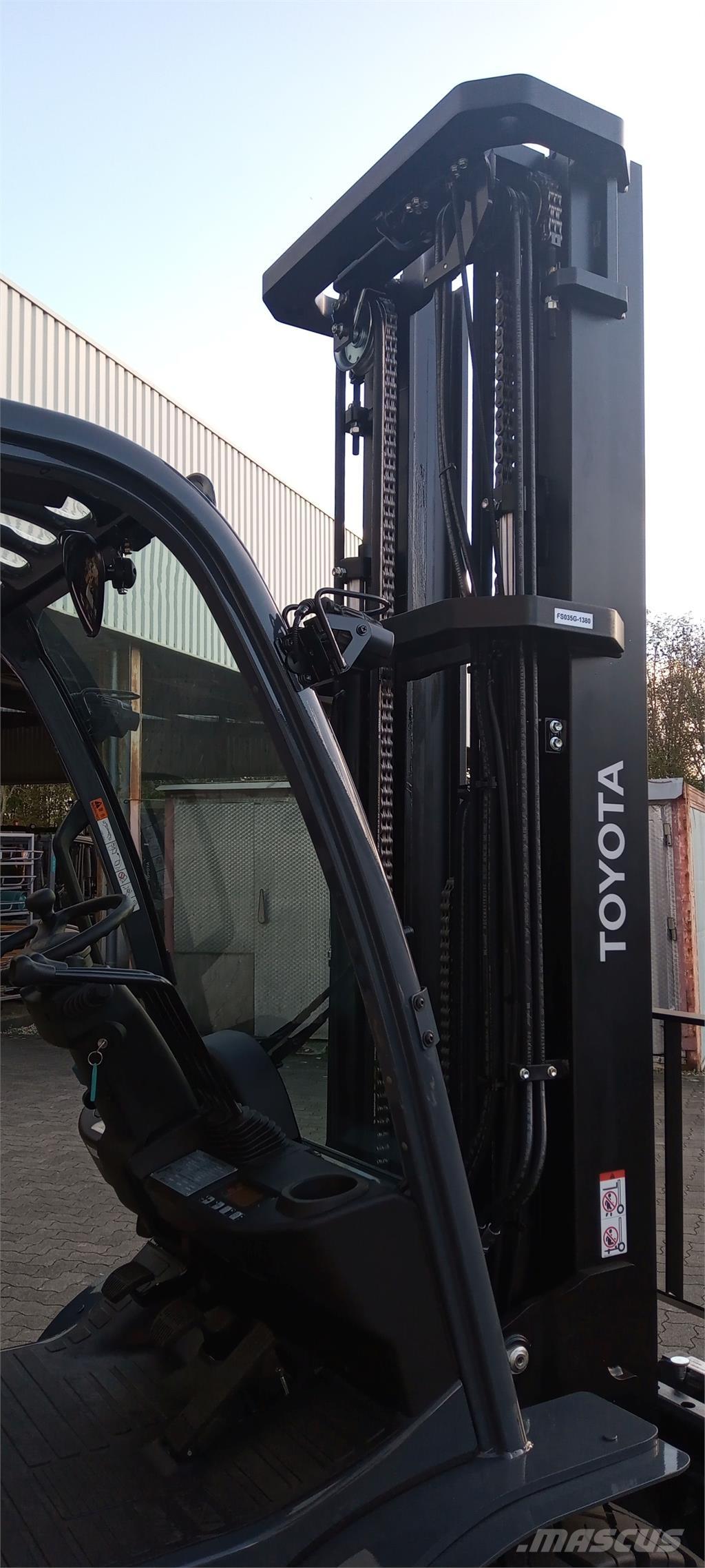 Toyota 02-8FGJF35 LPG'li forkliftler