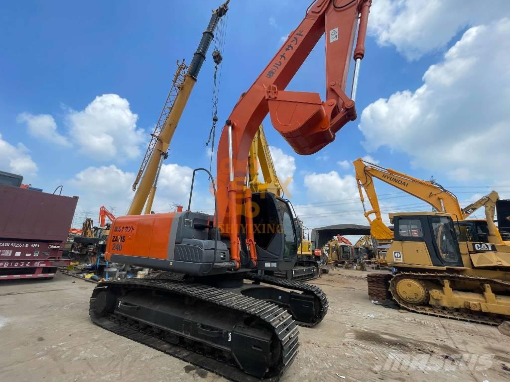 Hitachi ZX 240 Paletli ekskavatörler