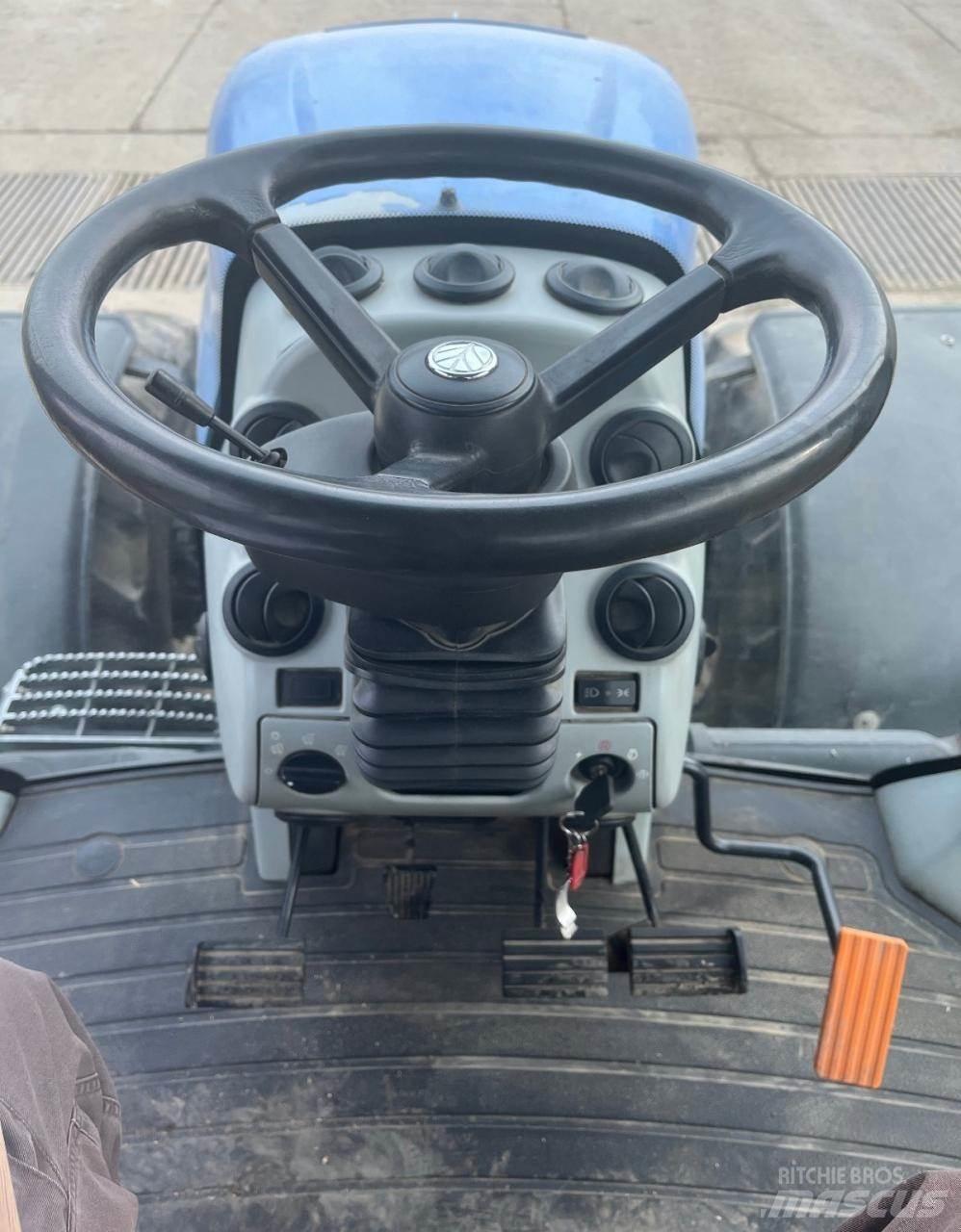 New Holland T8040 Traktörler
